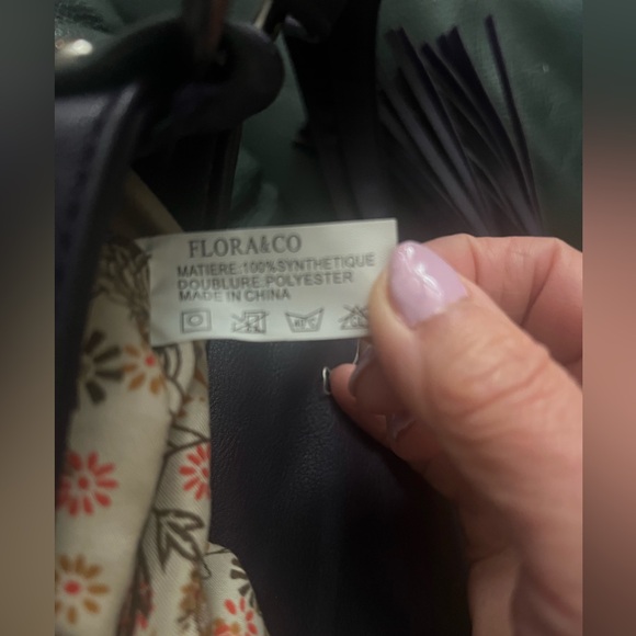 NWOT, flora & co shoulder bag, - Picture 8 of 8